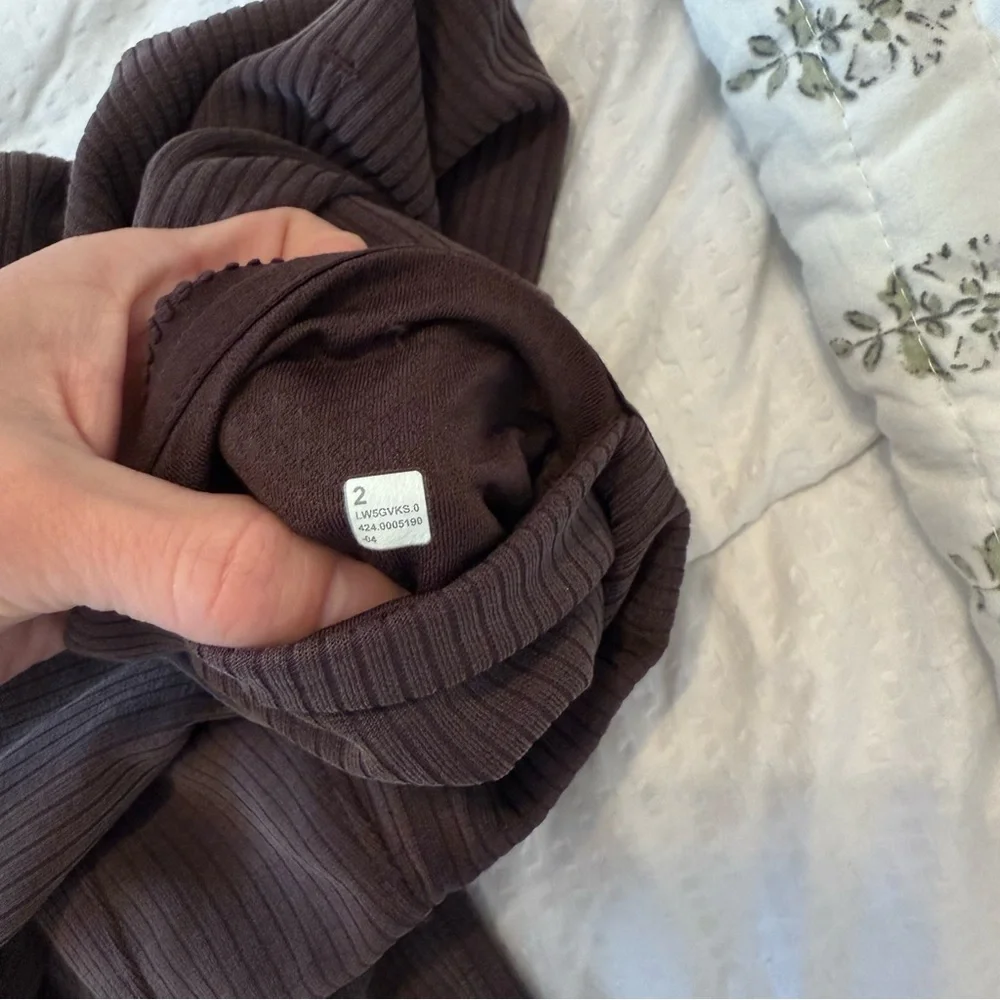 Lululemon ribbed soft stream flare espresso Brown Pants size 2